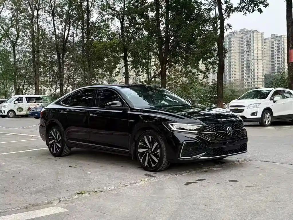 Volkswagen Passat — фото 3