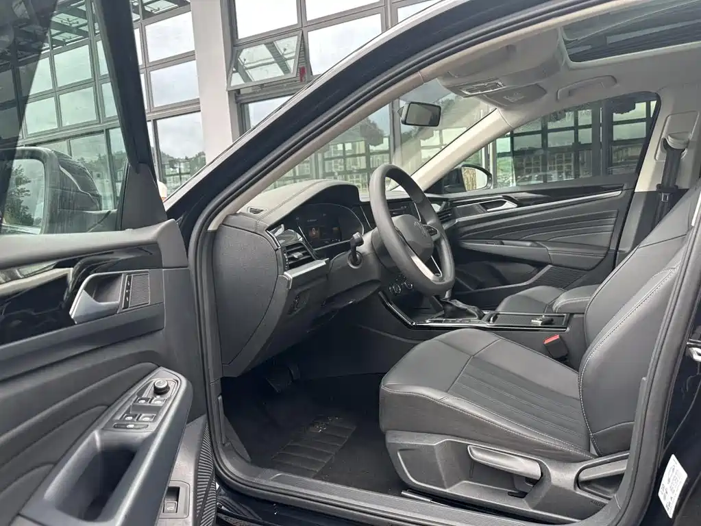 Volkswagen Passat — фото 4