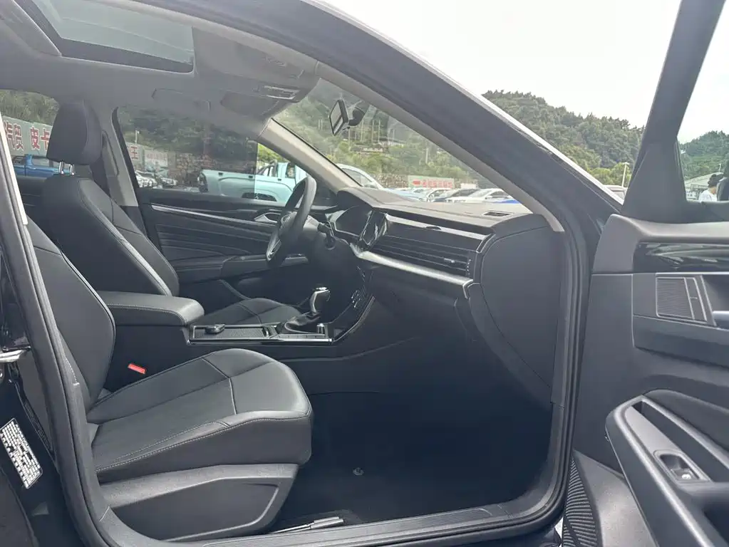 Volkswagen Passat — фото 6
