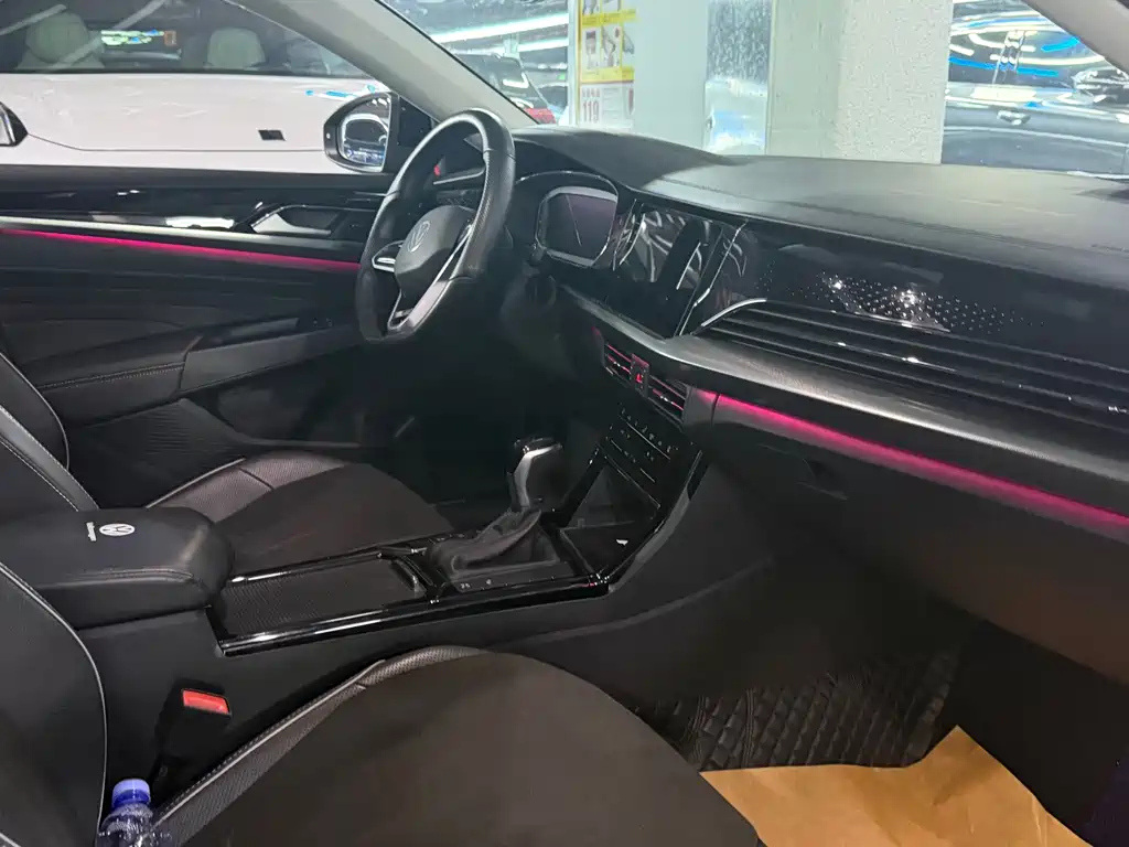 Volkswagen Passat — фото 9