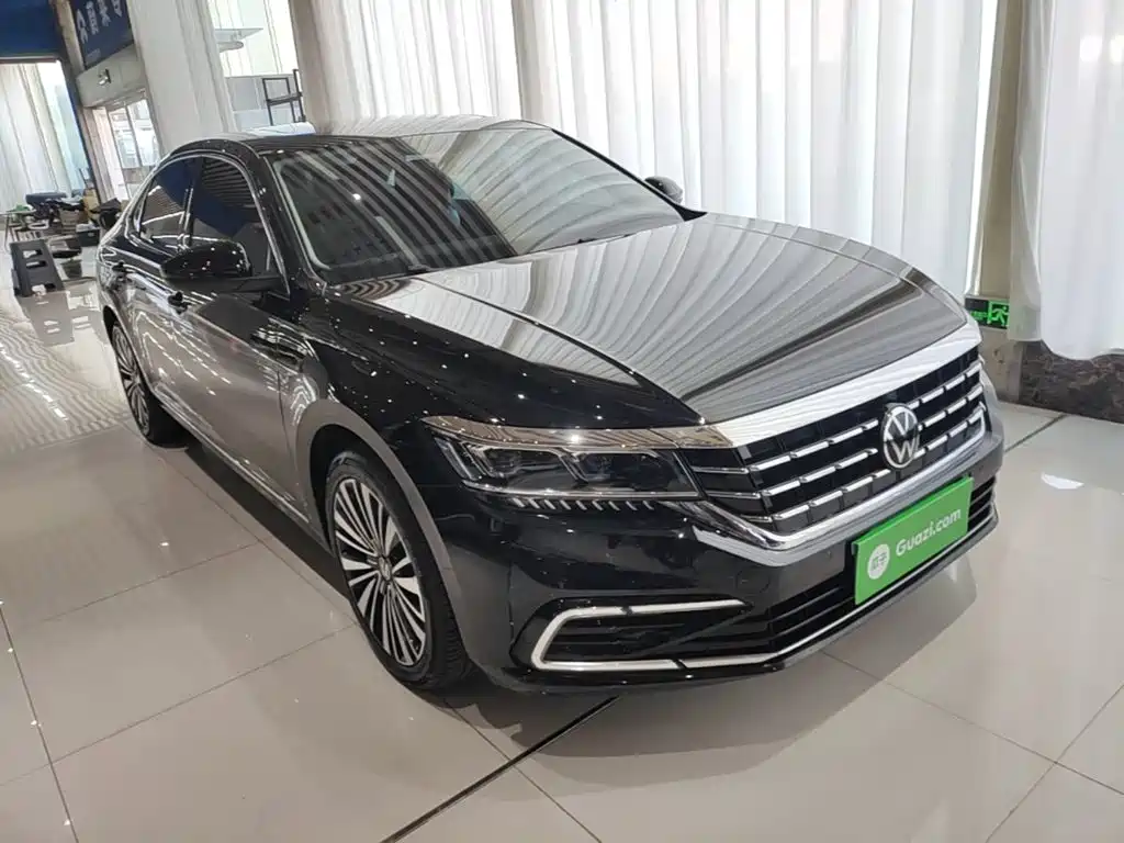 Volkswagen Passat — фото 4