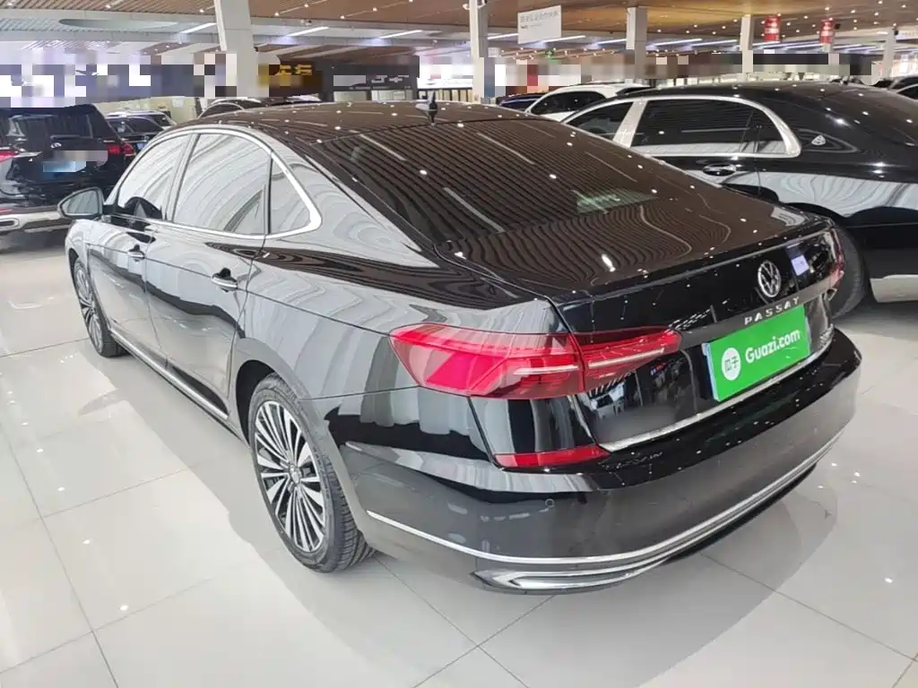 Volkswagen Passat — фото 5