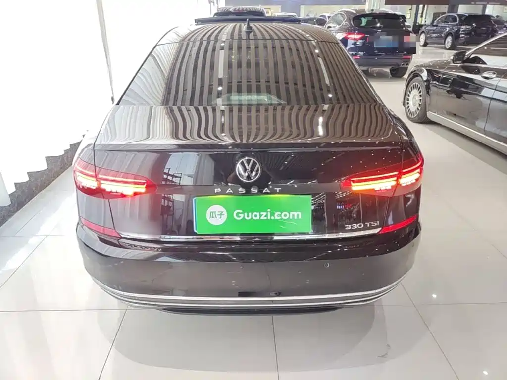 Volkswagen Passat — фото 6