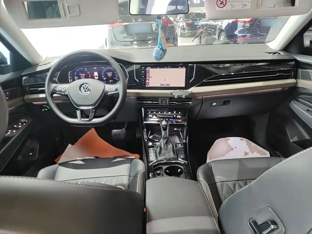 Volkswagen Passat — фото 10