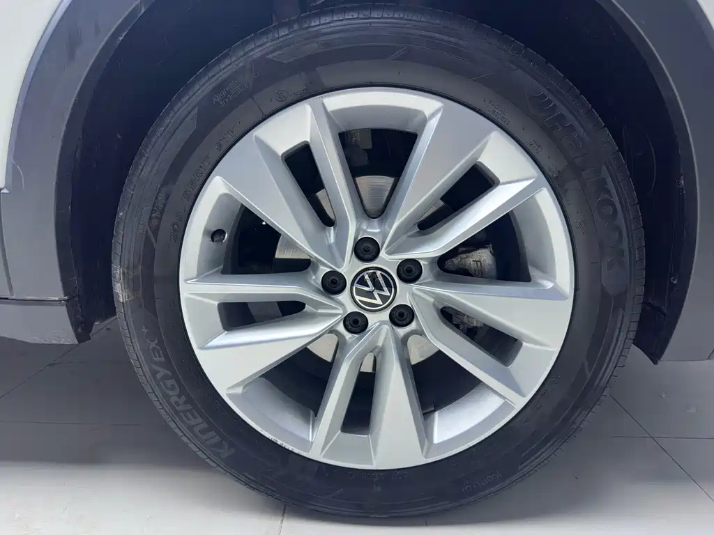 Volkswagen T-Cross — фото 22