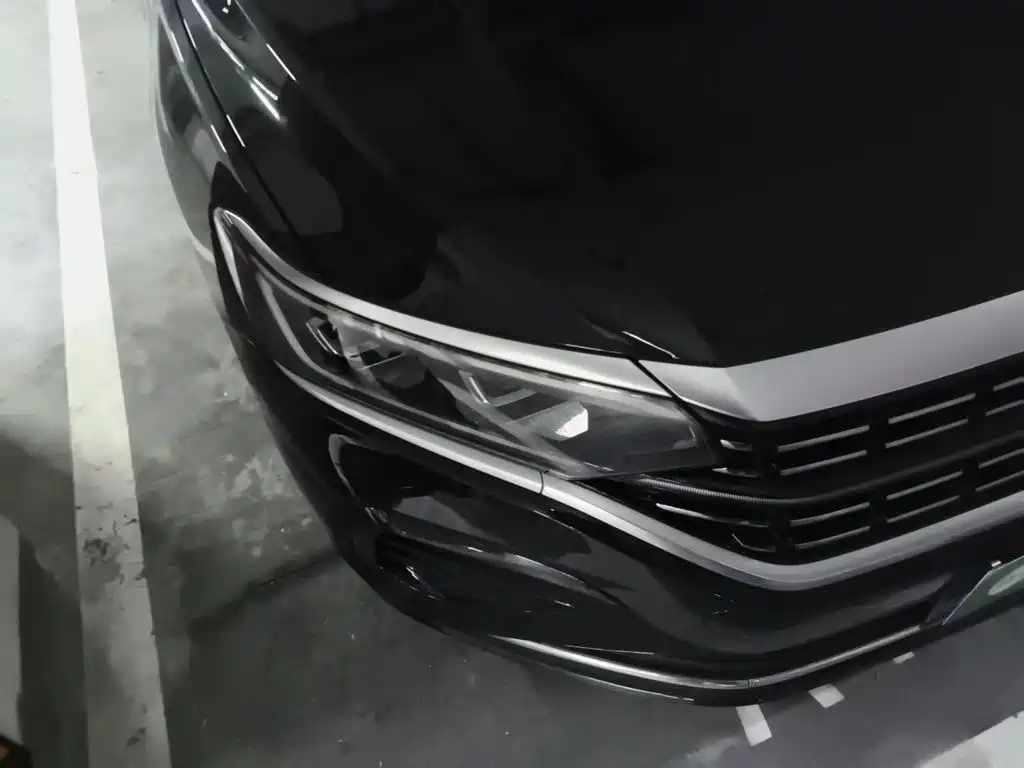 Volkswagen Passat — фото 7