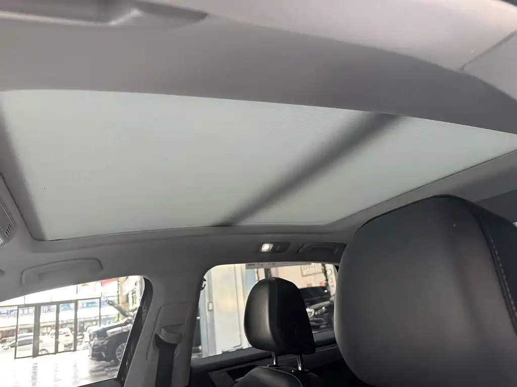 Volkswagen Sagitar — фото 10
