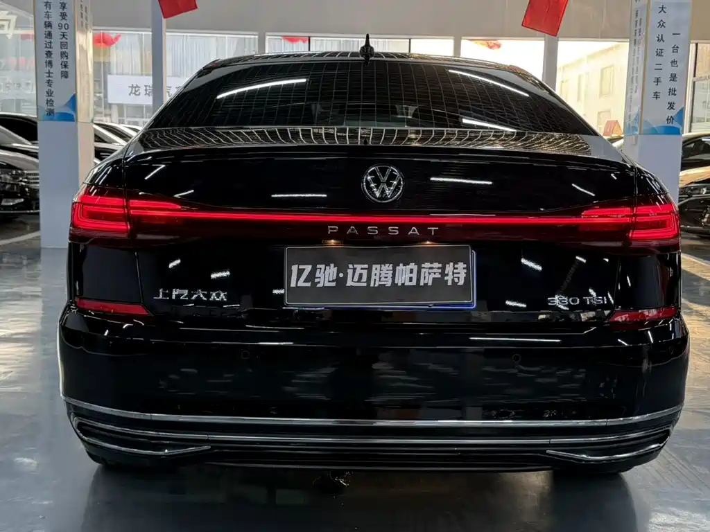 Volkswagen Passat — фото 5