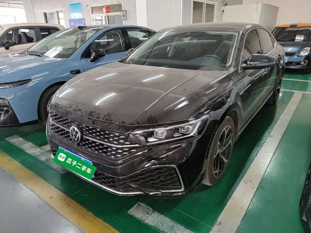 Volkswagen Passat — фото 2