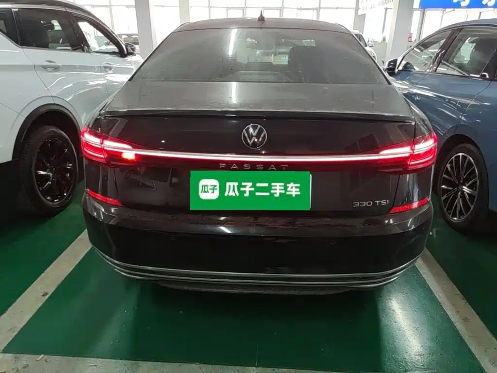 Volkswagen Passat — фото 4