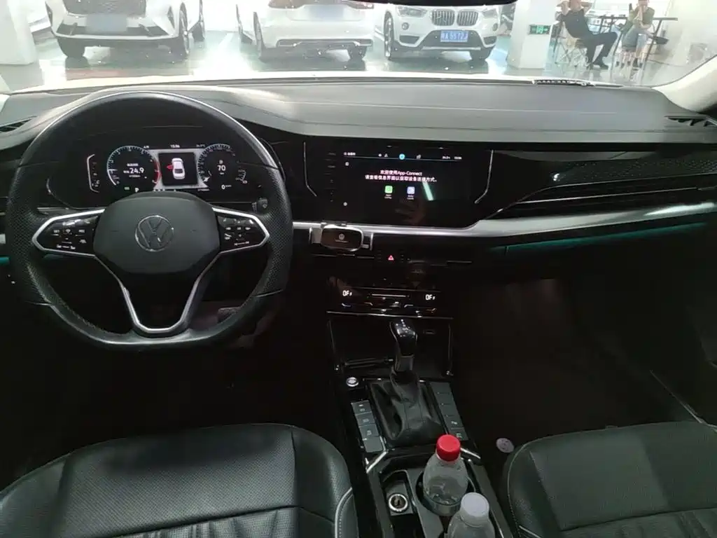 Volkswagen Passat — фото 6
