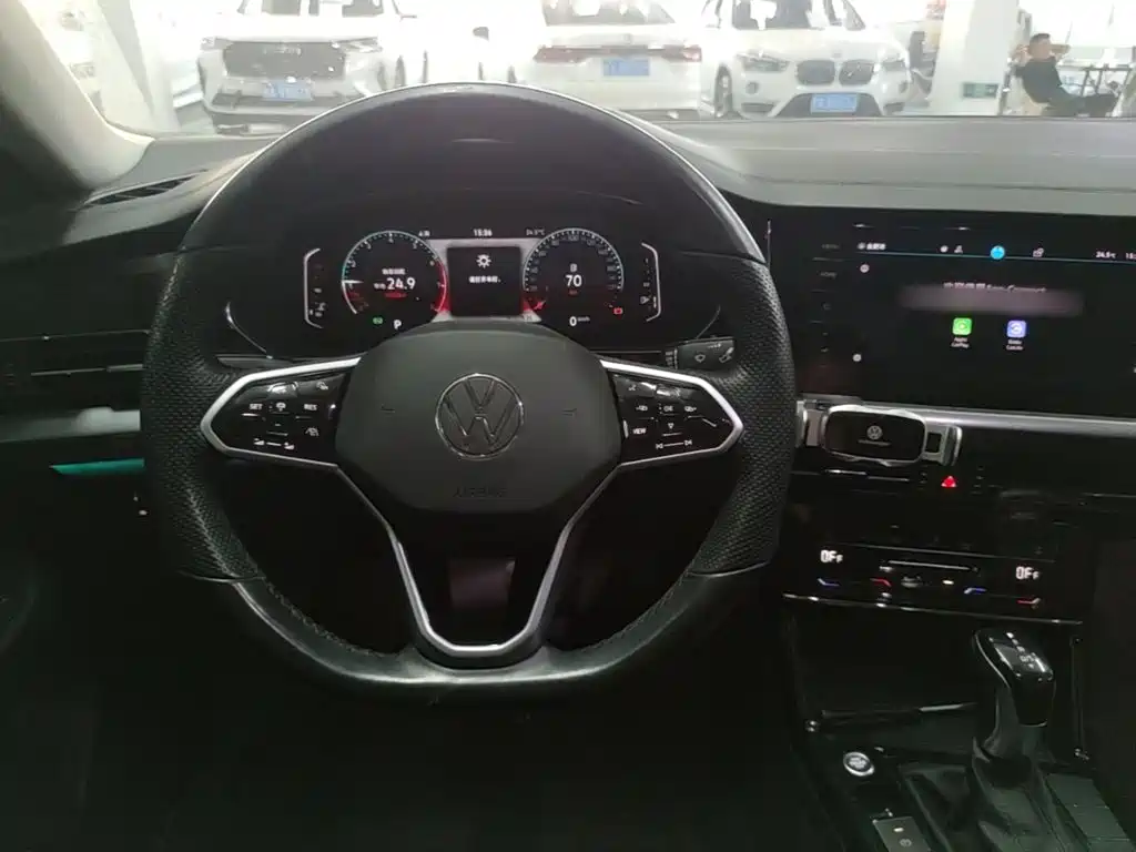 Volkswagen Passat — фото 7