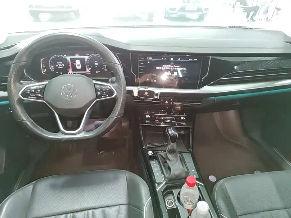 Volkswagen Passat — фото 9
