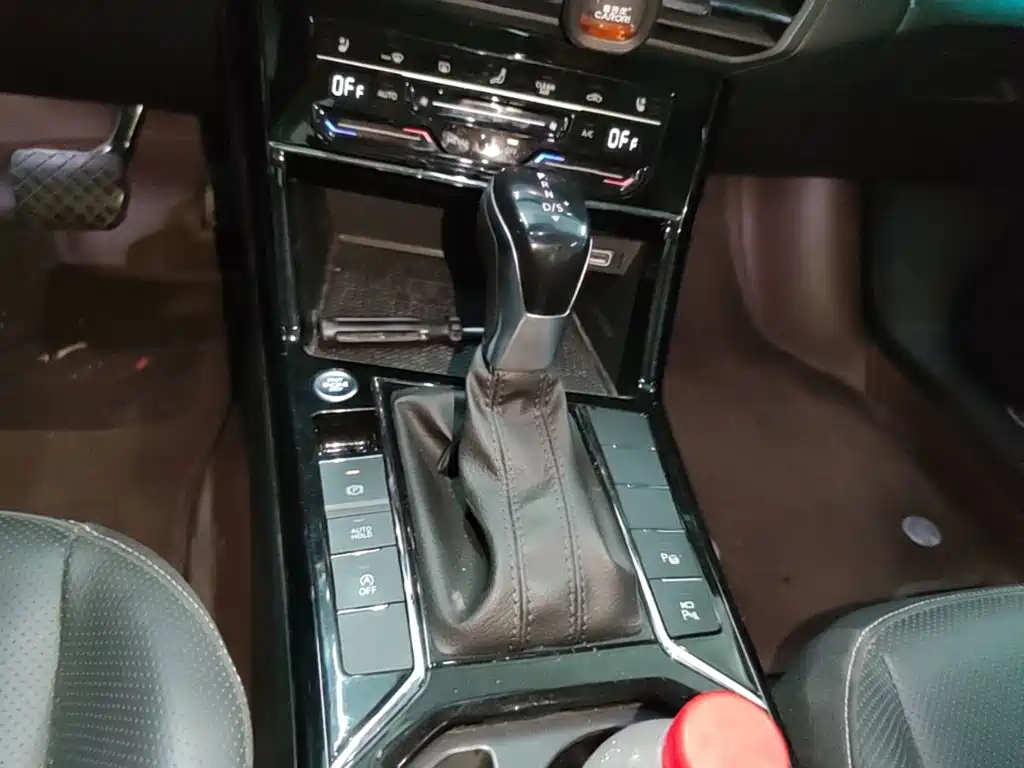 Volkswagen Passat — фото 10