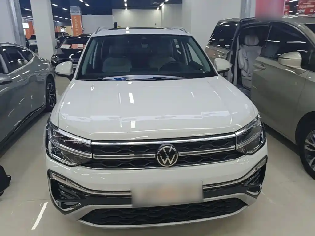 Volkswagen Tharu — фото 3