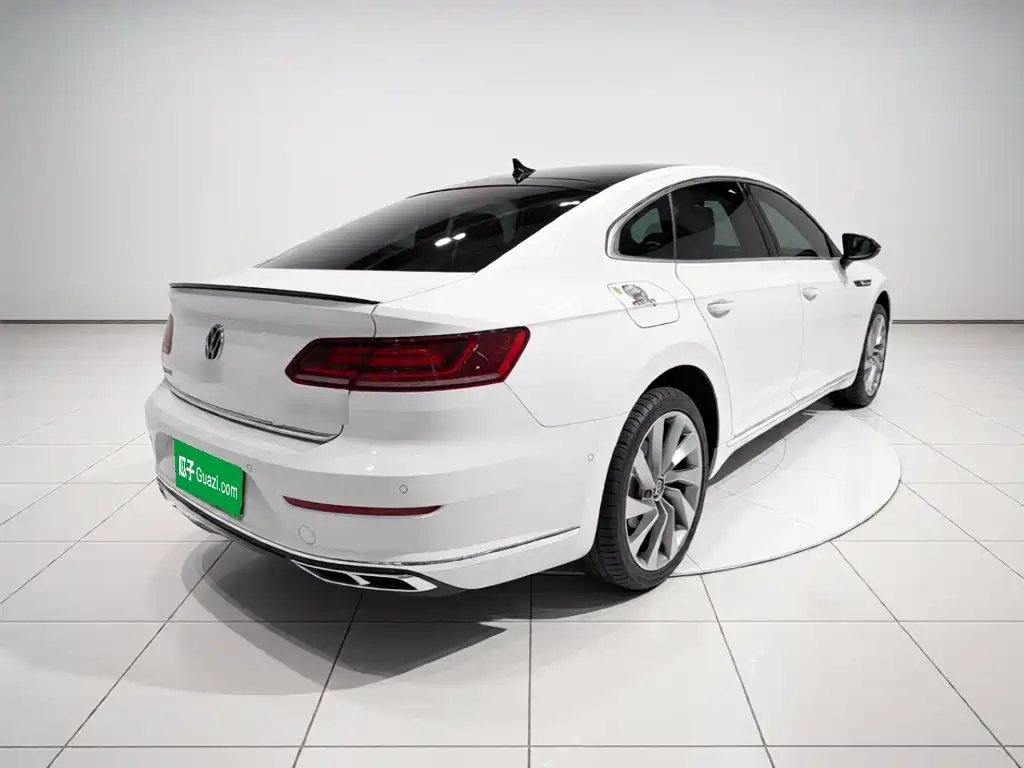 Volkswagen CC — фото 6