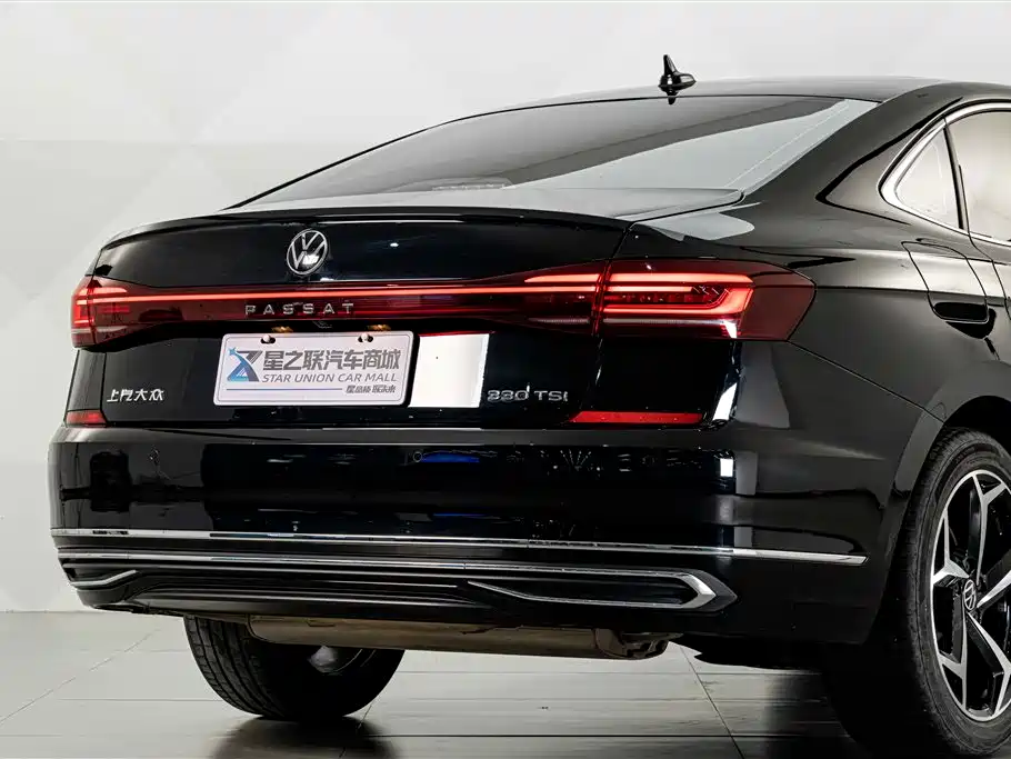 Volkswagen Passat — фото 7