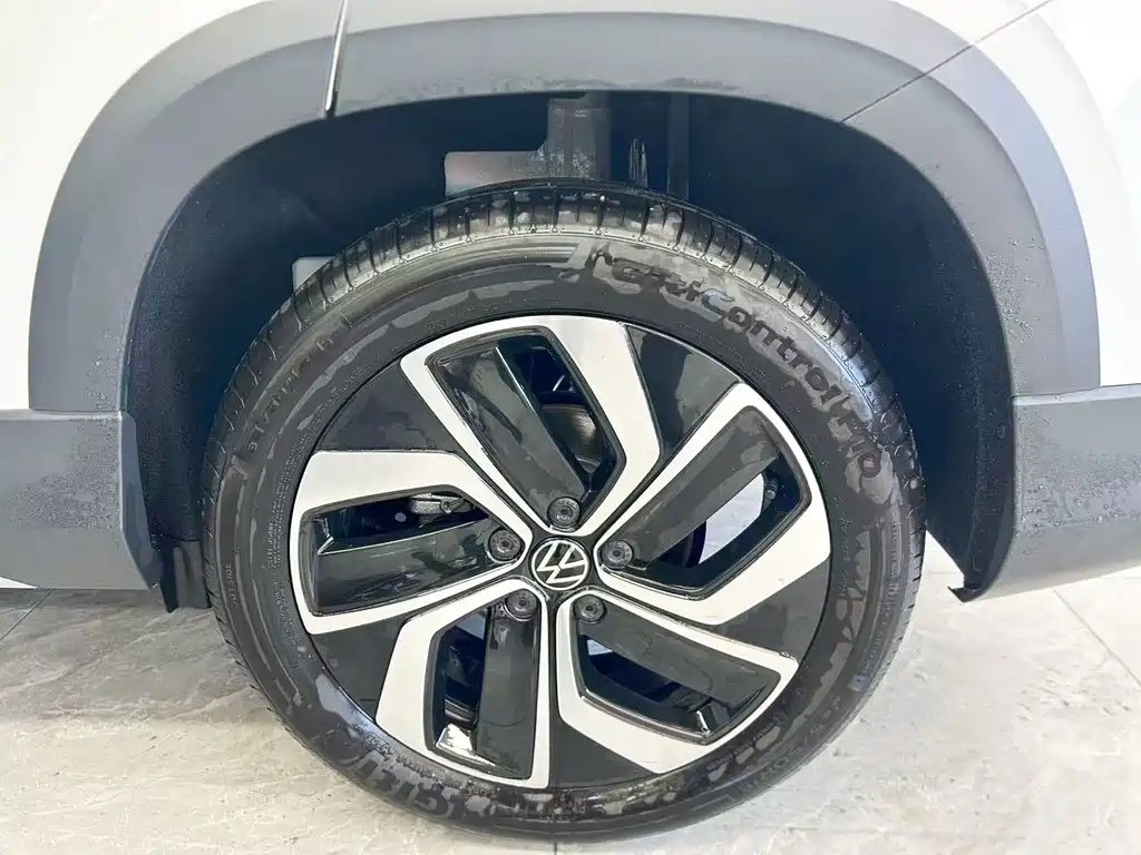 Volkswagen Tharu — фото 21