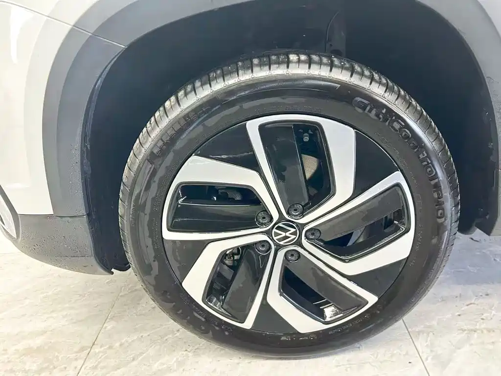 Volkswagen Tharu — фото 22
