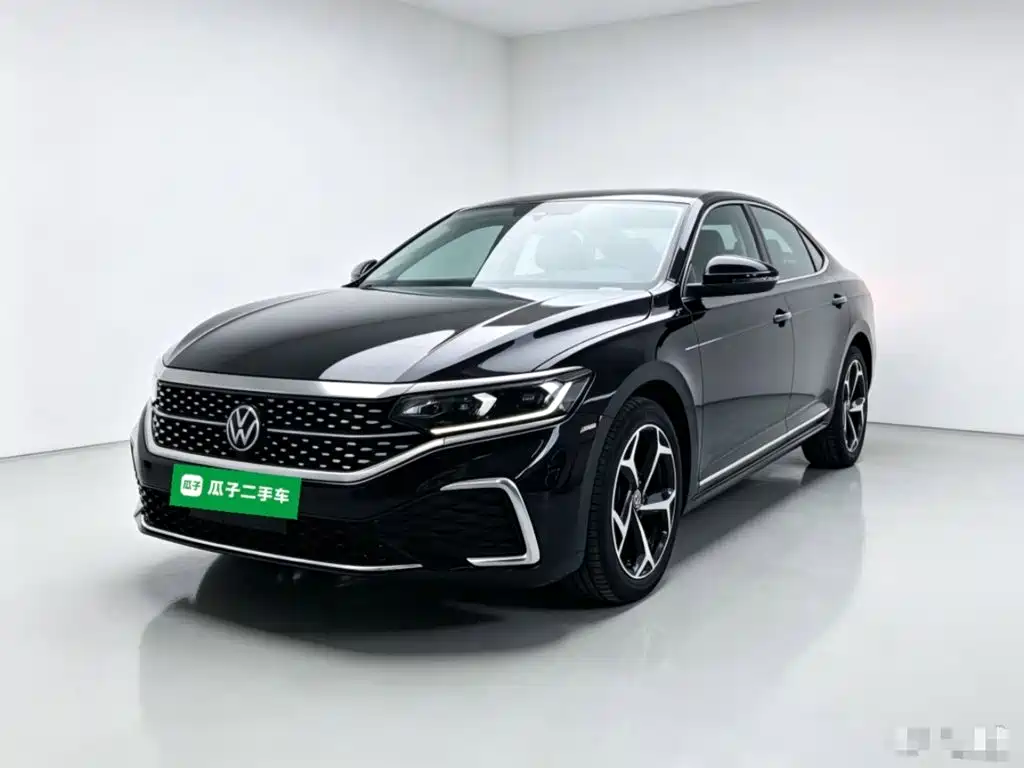 Volkswagen Passat — фото 2