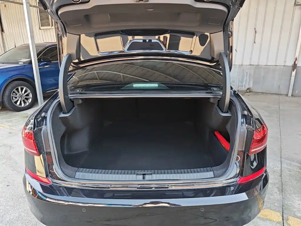 Volkswagen Passat — фото 19