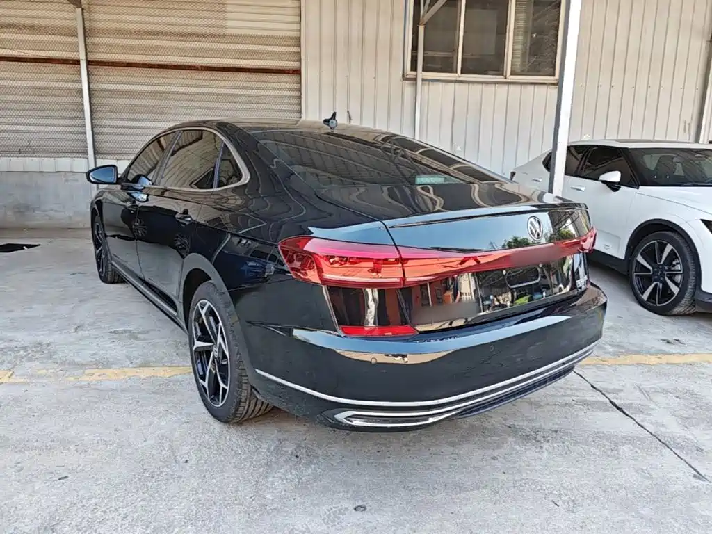Volkswagen Passat — фото 5