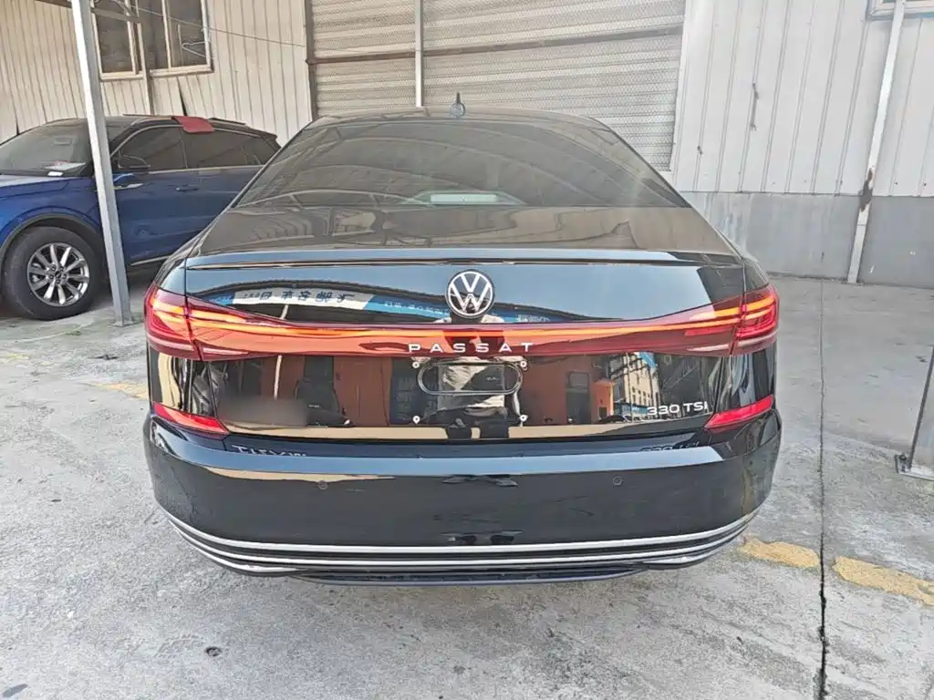 Volkswagen Passat — фото 6