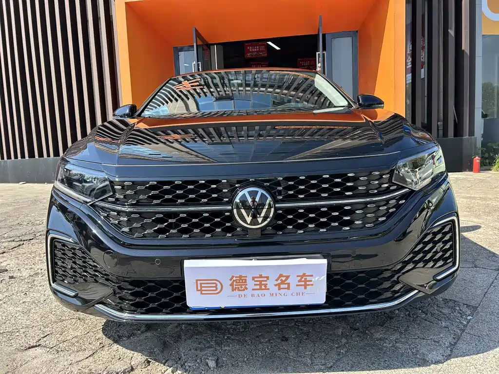 Volkswagen Passat — фото 2