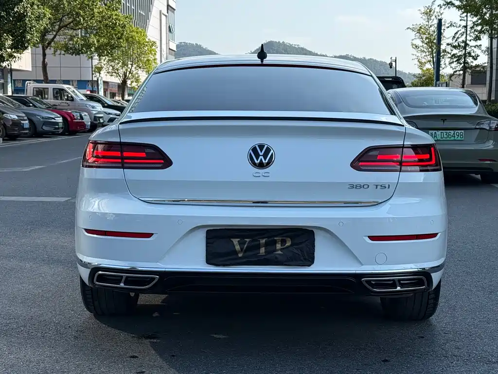 Volkswagen CC — фото 6