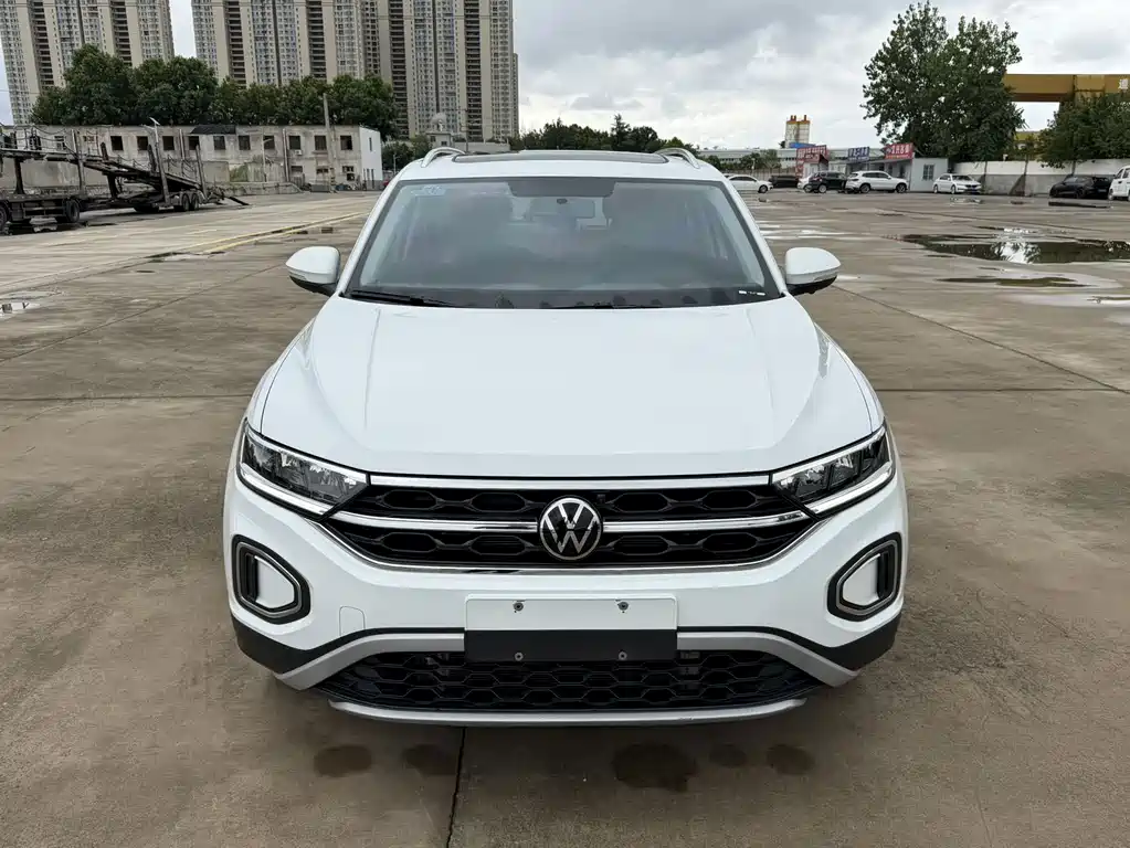 Volkswagen T-Roc — фото 4