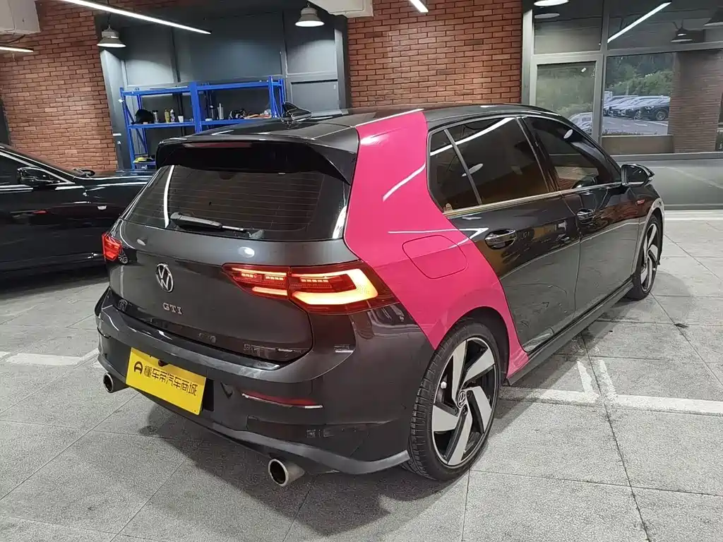 Volkswagen Golf GTI — фото 4