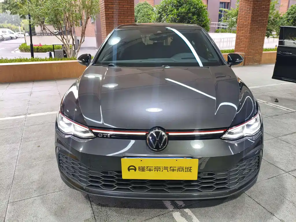 Volkswagen Golf GTI — фото 7