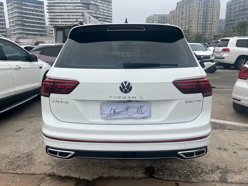 Volkswagen Tiguan L — фото 5