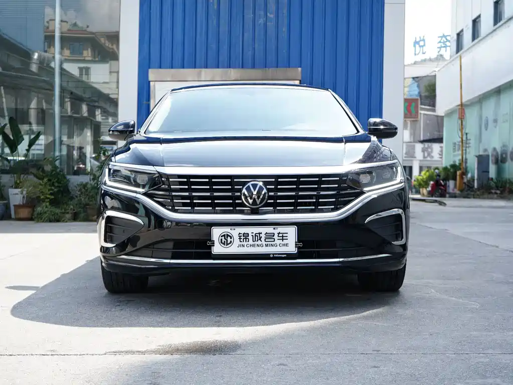 Volkswagen Passat — фото 2