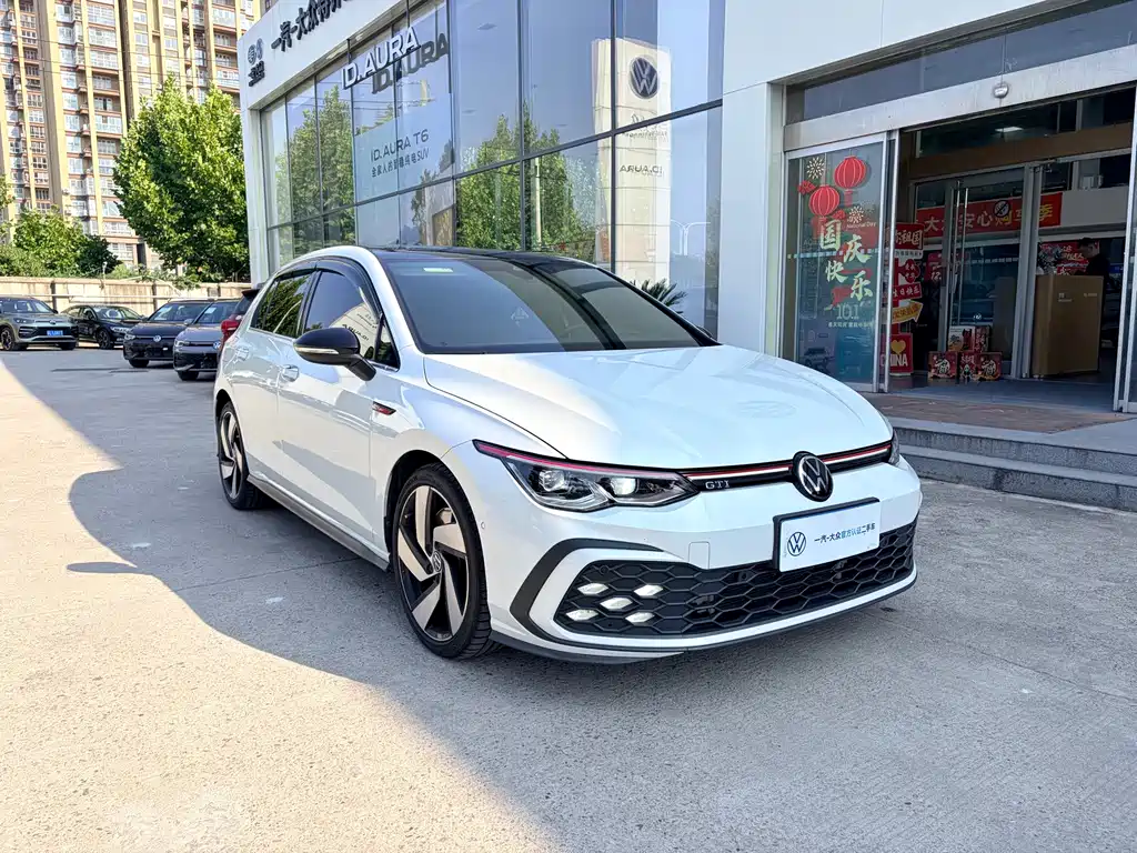 Volkswagen Golf GTI — фото 3