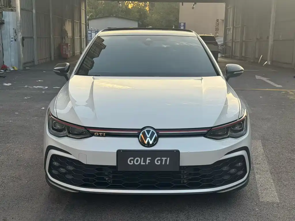 Volkswagen Golf GTI — фото 2