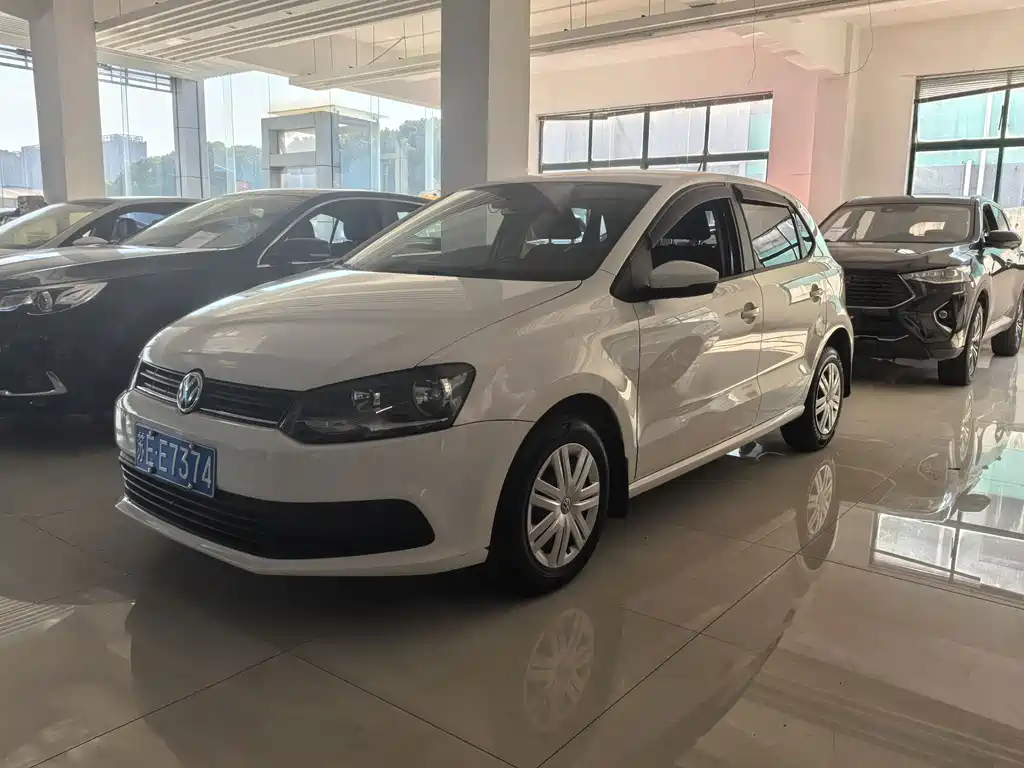 Volkswagen Polo — фото 2