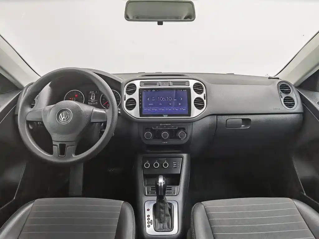 Volkswagen Tiguan — фото 5