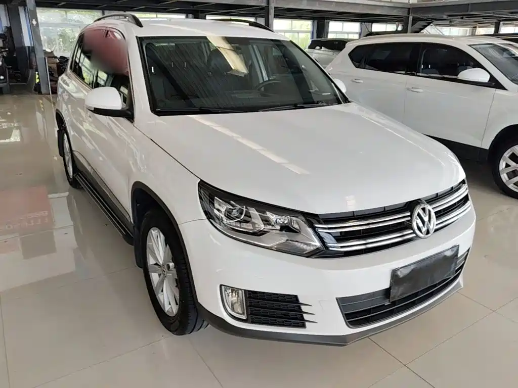 Volkswagen Tiguan — фото 4