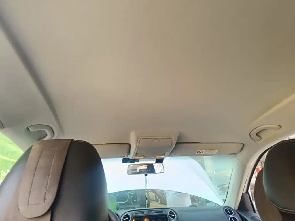 Volkswagen Tiguan — фото 18