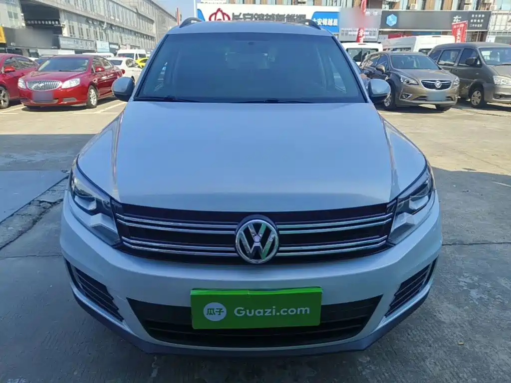 Volkswagen Tiguan — фото 3