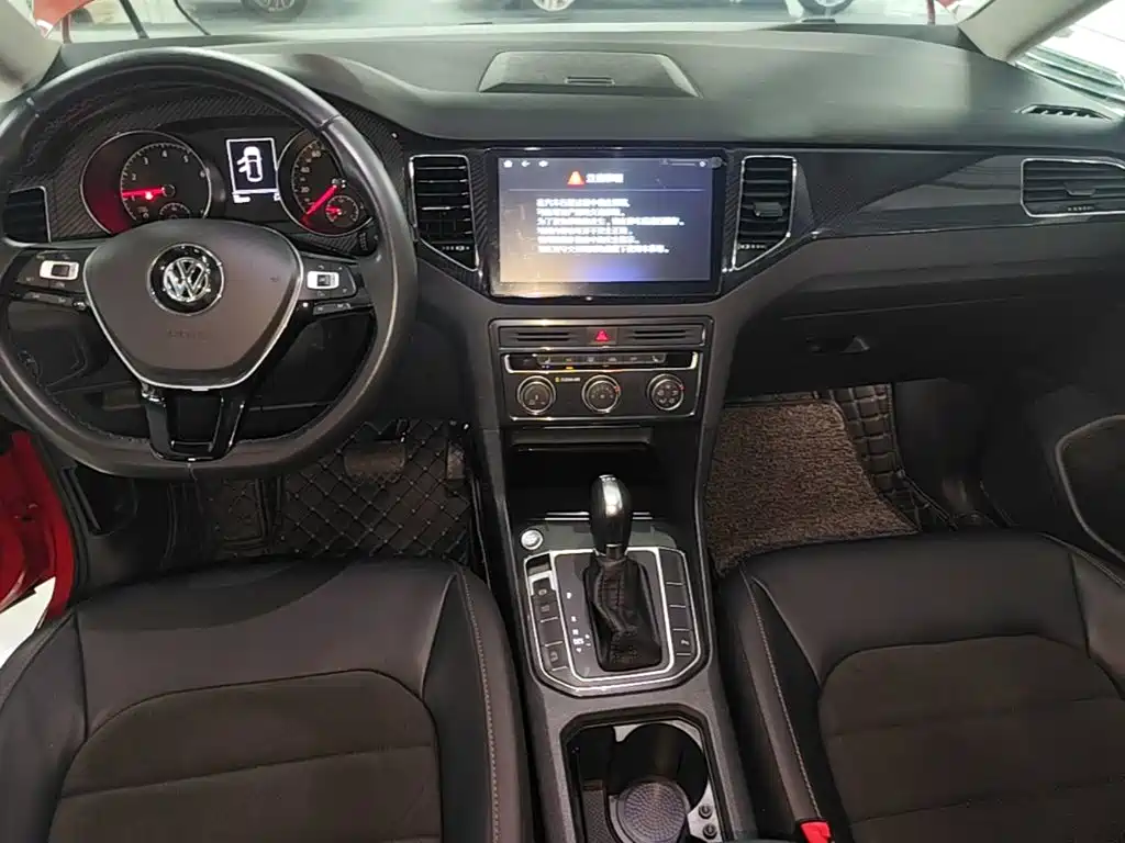 Volkswagen Golf Sportsvan — фото 10