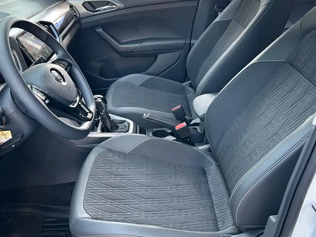 Volkswagen T-Cross — фото 4