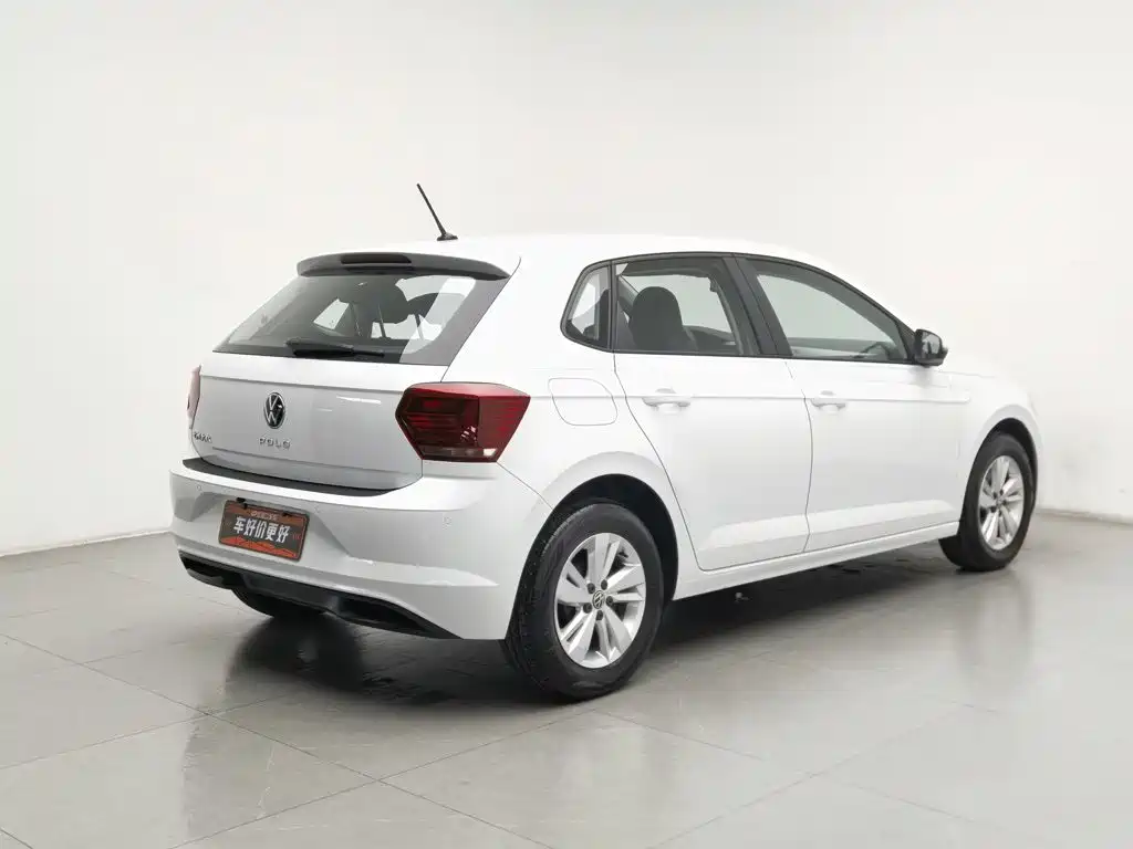 Volkswagen Polo — фото 2
