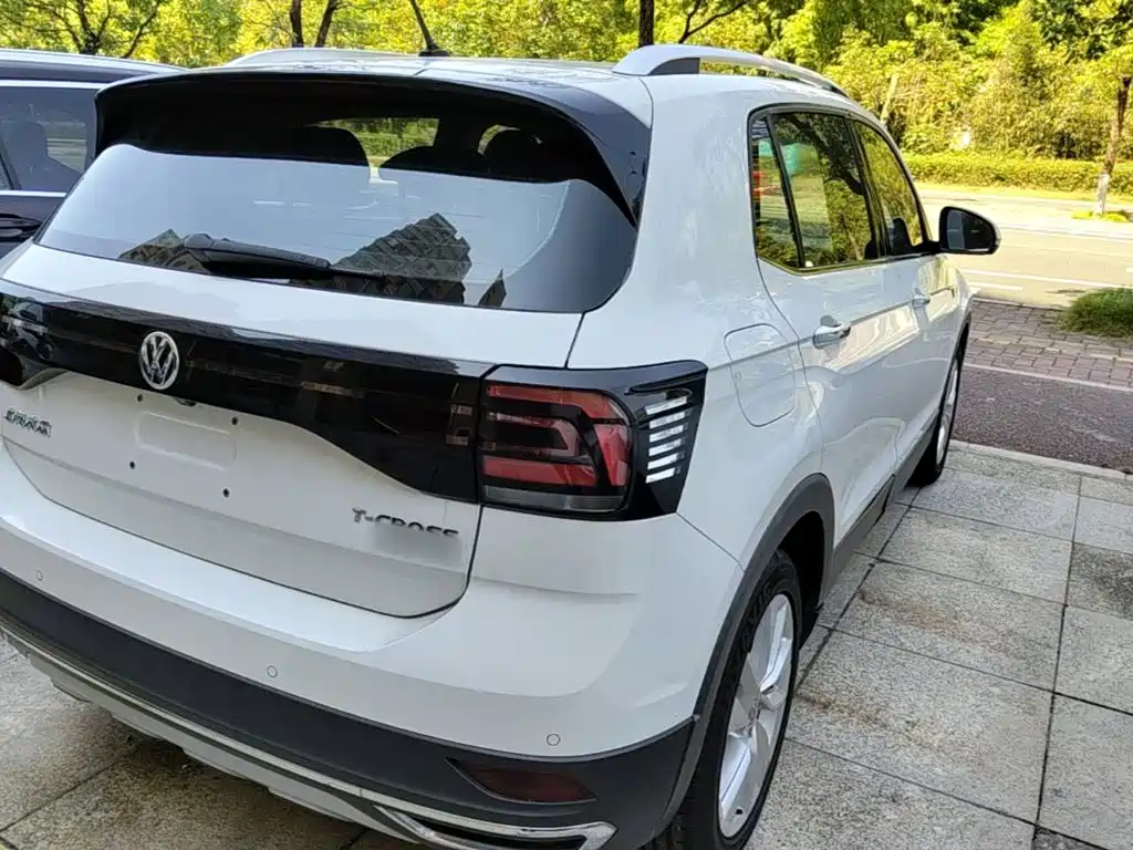Volkswagen T-Cross — фото 8