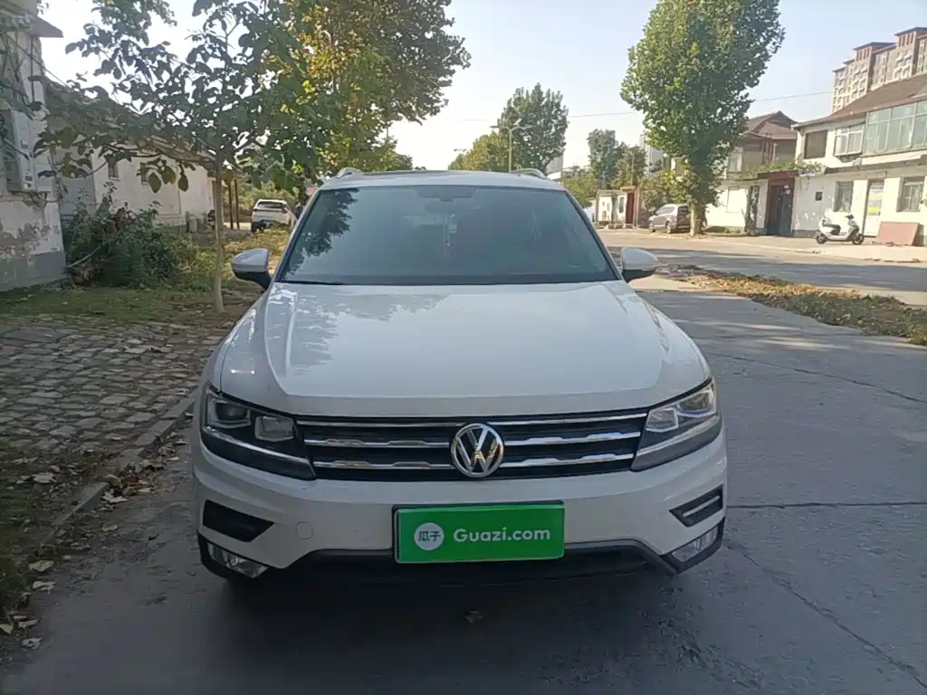 Volkswagen Tiguan L — фото 3