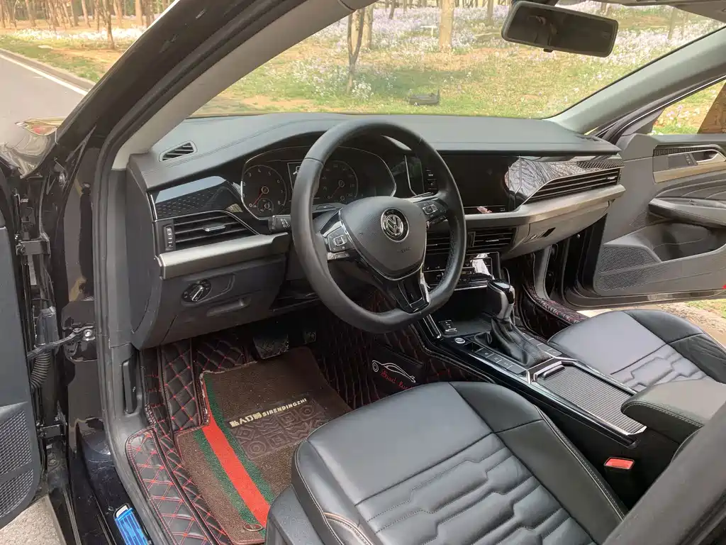 Volkswagen Passat — фото 7