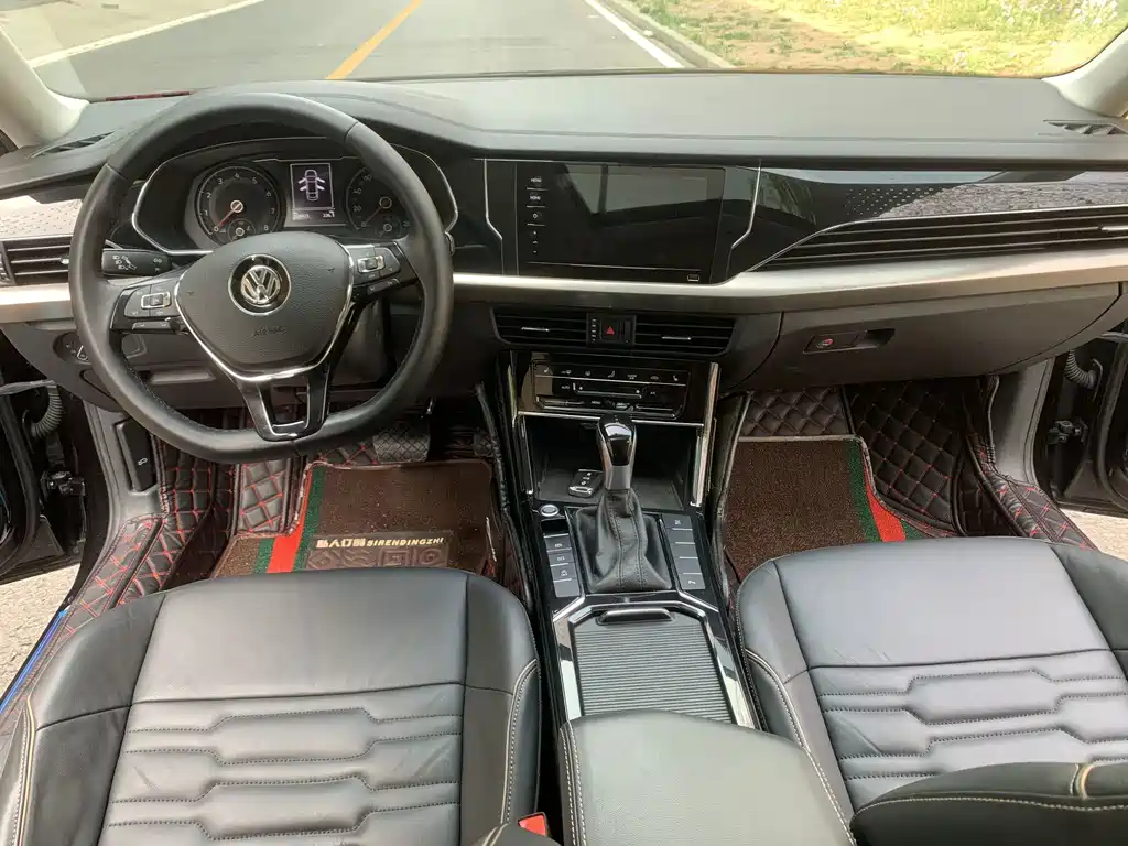 Volkswagen Passat — фото 10