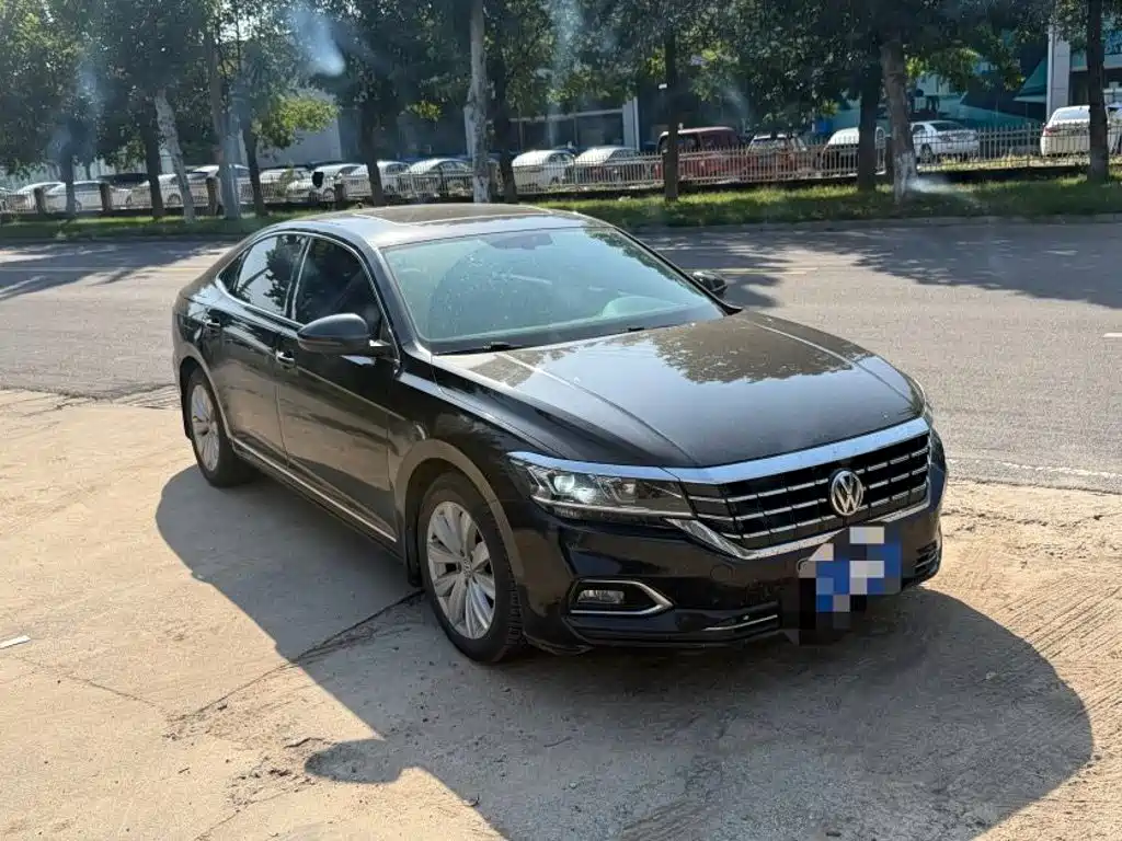 Volkswagen Passat — фото 2