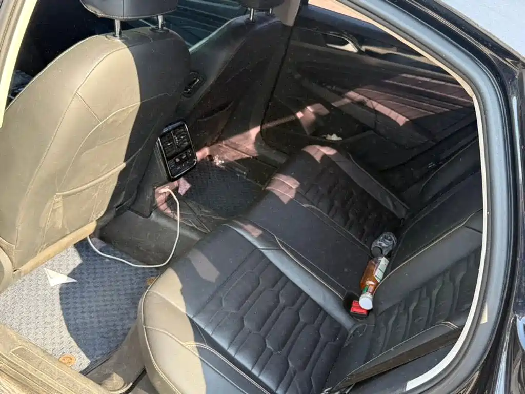 Volkswagen Passat — фото 4